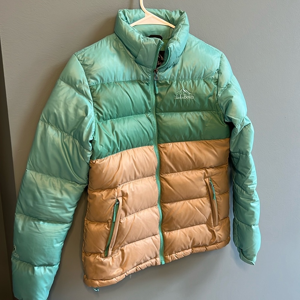 LL Bean Women’s Puffer Coat Colorblock